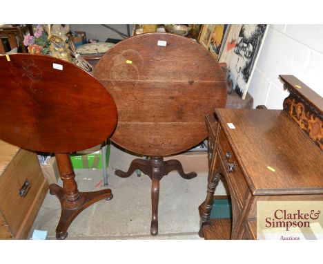A Georgian oak tripod snap top occasional table