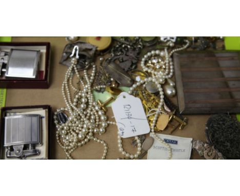 A pair of 9ct gold cufflinks, three silver brooches and a quantity of costume jewellery and other items.