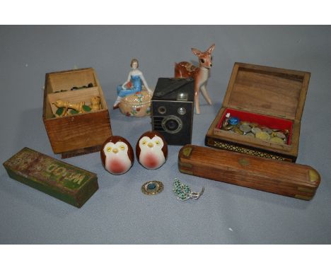 Tray Lot of Collectables; Dominoes, Camera, Inlaid Box, Trinket Dish, Salt & Pepper, etc. 