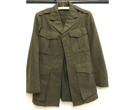 A WWII US Army Air Force long type pilots jacket. No buttons. 