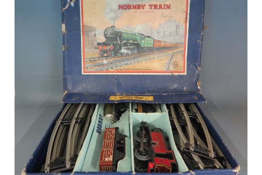 A 1940's O gauge tin plate clockwork 
