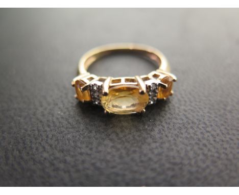 A 9ct gold dress ring, size M - Weight approx. 2.5gms 
Condition report: Some minor usage wear