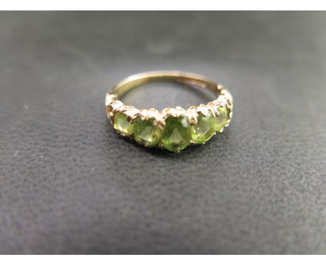 A 9ct gold dress ring, size M - Weight approx. 2.5gms 
Condition report: Clean condition, minor wear