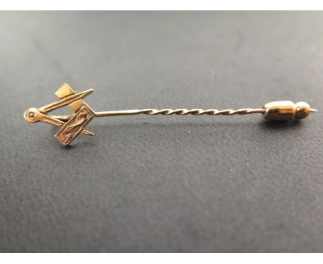 A Masonic stickpin - Tests as higher carat gold - Weight approx 2.1gms
Condition Report: Good to fair - With light surface sc