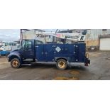 International Durastar Service/Crane Truck