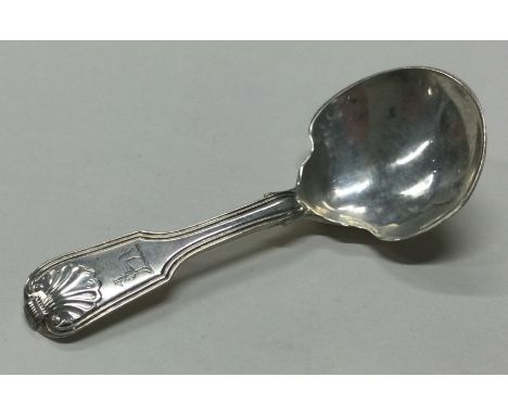 A George III silver caddy spoon. London 1819. By Thomas Wallis & Jonathan Hayne. Approx. 15 grams. Est. £30 - £50.