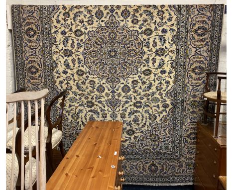 FINE CENTRAL PERSIAN KASHAN CARPET 360CMS X 2654CMS