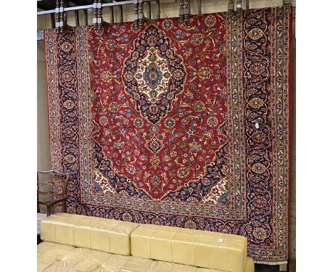 FINE SIGNED CENTRAL PERSIAN KASHAN CARPET 353CMS X 263CMS