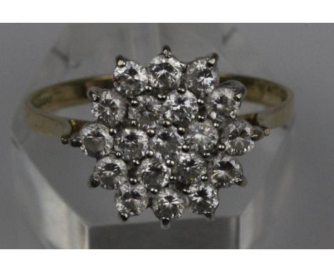 9ct Gold &amp; 0.95 Carat Diamonds Cluster Ring. Stunning 9ct gold (.375) and diamonds cluster ring. The cluster containing 1