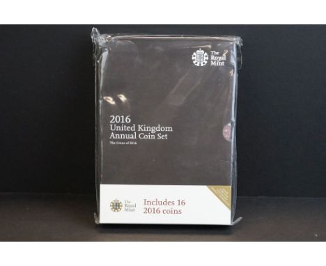 A Royal Mint 2016 United Kingdom annual coin set, sixteen coin set. 