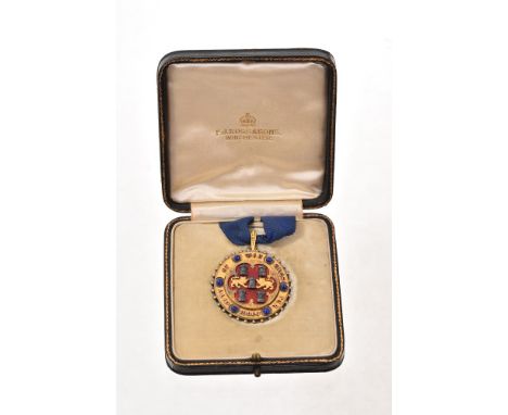 Edwardian gold and enamel ex-Mayor's badge for the city of Winchester with heraldic lions and five castles on red enamel grou