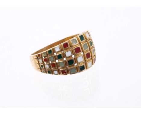 Unusual 18ct yellow gold and enamel dress ring with grid design. Finger size O