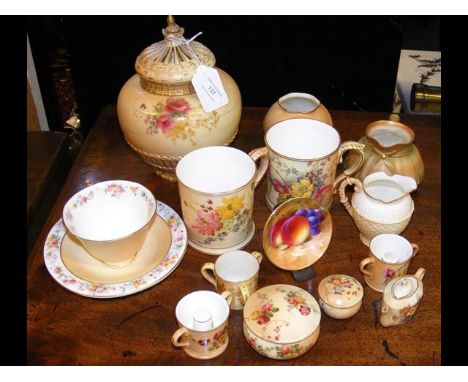 Selection of blush ivory Royal Worcester ceramic ware, including pot-pourri jar and cover, hand painted plate CONDITION REPOR