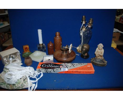 A quantity of miscellanea including boxed wooden Cribbage Board, Brooch, Nut Cracker, electric Lamps, Ashtray etc.
