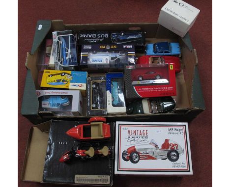 A quantity of boxed and unboxed diecast model vehicles by Frobly, Franklin Mint, Matchbox, Corgi and other to include Frobly 