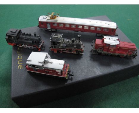 Five 'N' Gauge Continental and U.S.A. Outline Locomotives, comprising a DR Rail Class 261 0-6-0 Shunter (playworn), a DB Rail