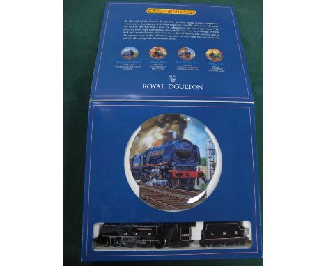 A Hornby "OO" Gauge/4mm Ref No. R459 "Royal Doulton" Boxed Set, comprising a Coronation Class 4-6-2 Steam Locomotive with six