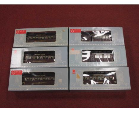 Six "Railway Express Agency" 'G' Gauge Pennsylvania Old Timer Coaches, Ref No's REA 31001 (3), 31101 (2) and REA 31201 observ