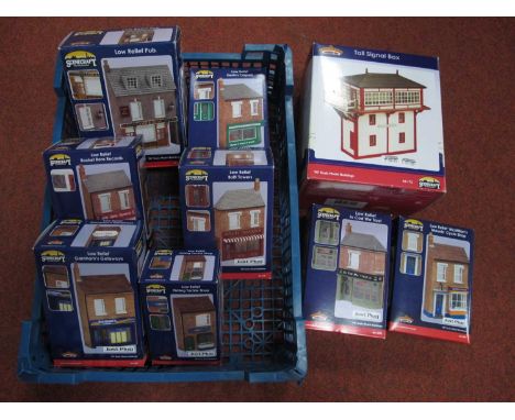 Nine Bachmann Scenecraft "OO" Gauge/4mm Boxed Model Buildings Ref No's 44-172, (Tall Signal Box), 44-232, 273, 27, 278, 279, 