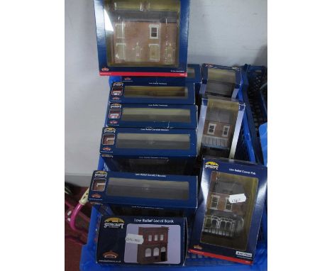 Ten Bachmann Scenecraft "OO" Gauge/4mm Boxed Model Buildings Ref No's 44-208, 44-209, 44-241, 44-246 (3) "Low Relief Terraces