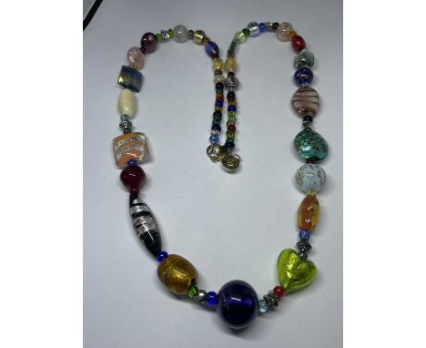 A MURANO GLASS NECKLACE 