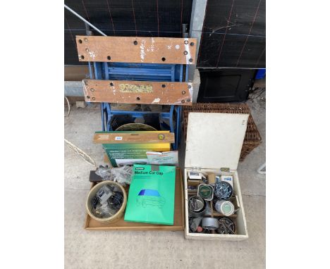 AN ASSORTMENT OF TOOLS TO INCLUDE A WORKMATE BENCH, NUTS AND BOLTS AND A WICKER BASKET ETC 