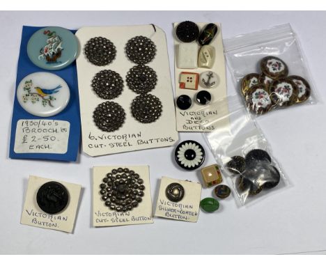 A COLLECTION OF VICTORIAN AND LATER ASSORTED BUTTONS TO INCLUDE A SET OF SIX FLORAL GILT AND ENAMEL EXAMPLES, EBONY &amp; 193