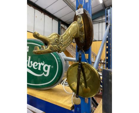 A VINTAGE BRASS GONG ON WOODEN PLAQUE 