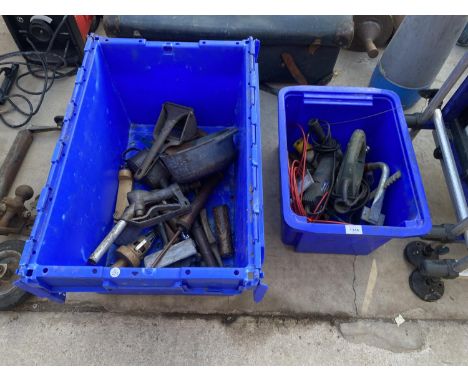 AN ASSORTMENT OF TOOLS TO INCLUDE AFUEL NOZZLE, POTATO RICER, ELECTRIC JIGSAW AND OIL CAN ETC 