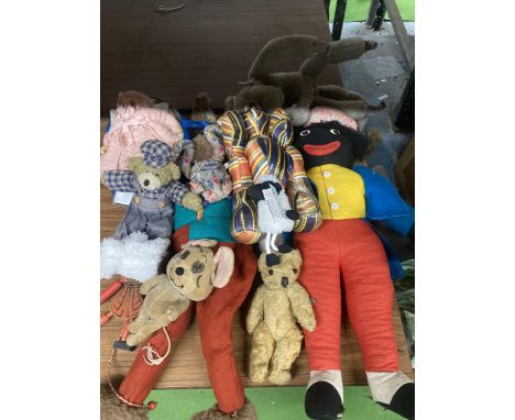 A QUANTITY OF SOFT TOYS TO INCLUDE A MERRYTHOUGHT BLACK DOLL, A MONKEY, MOUSE, SHEEP, RABBIT, ETC.,