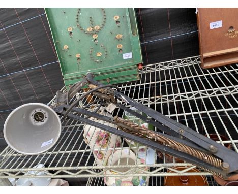 A VINTAGE ANGLE POISE LAMP 
