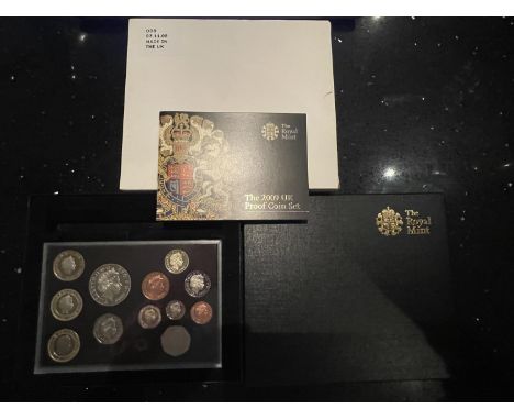 UK , ROYAL MINT , 2009 COIN SET , WITH KEW GARDENS 50P . PRISTINE CONDITION . E 350/400 R 290 . 