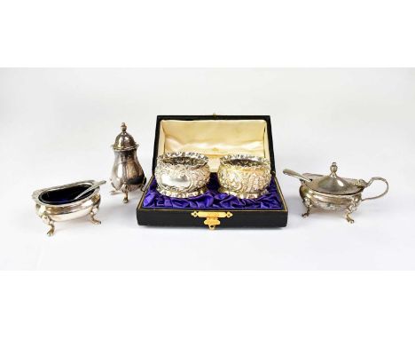 HILLIARD &amp; THOMASON; a cased pair of Victorian hallmarked silver napkin rings, with floral decoration and vacant cartouch