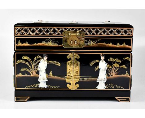 A Chinese jewellery box/casket, black lacquer with mother-of-pearl and hardstone decoration of ladies, the lift-up lid with r