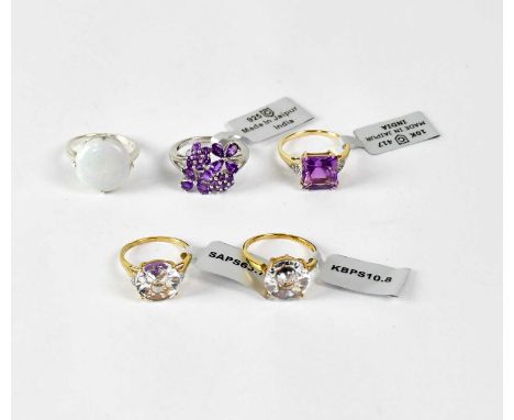 GEMPORIA; five rings, comprising two Glenn Lehrer 'Kaleidoscut' examples, each stamped '375' and '10K', sizes P and Q, in box