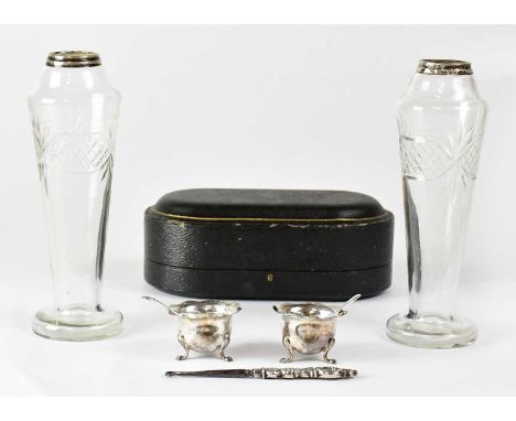 OLDFIELD LTD; a cased pair of George V hallmarked silver salts with spoons, Birmingham 1915, combined approx. 1.6ozt, a silve