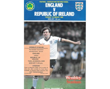 1985 ENGLAND V REPUBLIC OF IRELAND PROGRAMME &amp; RARE STEWARDS TICKET
Programme slight folds, Ticket good
&nbsp;