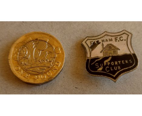 FULHAM VINTAGE FOOTBALL BADGE
Slight enamel loss.