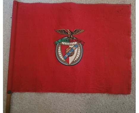 VINTAGE BENFICA FLAG ON POLE
Flag 12 x 9.5 Inches
Pole 19 Inches