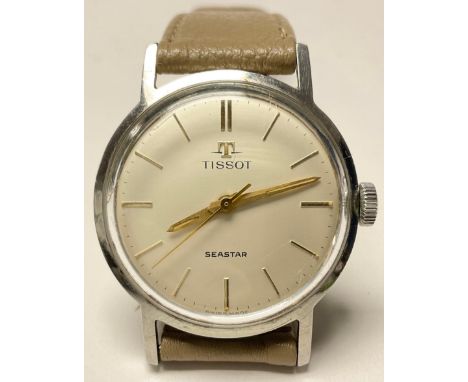 A Tissot Sea Star gentleman's wrist watch, champagne dial, baton hour markers, stainless steel case, leather strap 