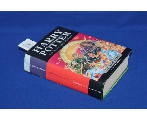 FIRST EDITION HARRY POTTER AND THE DEATHLY HALLOWS