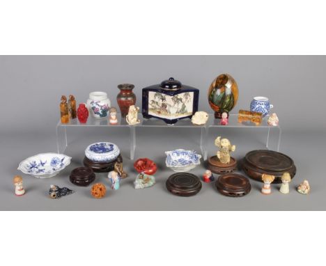 A good collection of mainly oriental items, to include carved coquilla nut, miniature vase, egg with painted religion scene, 
