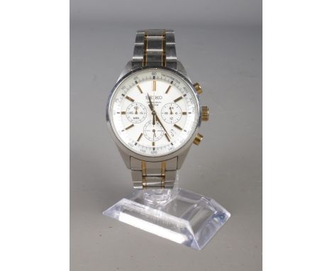 A gents stainless steel Seiko chronograph quartz wristwatch.  Running.