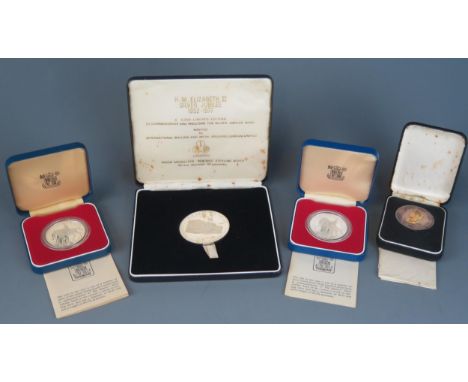 Two Royal Mint Silver Jubilee Siler Crowns (boxed with COAs), another 1oz silver jubilee coin (including 1.5% 24K gold (boxed