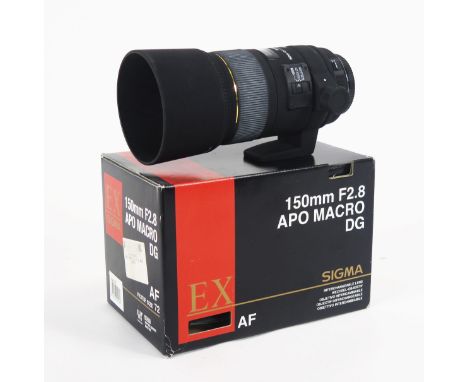 Sigma EX 150mm F2.8 APO Macro DG AF Camera Lens, boxed with manuals