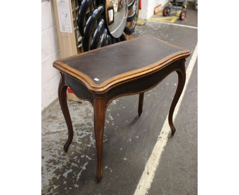 A 19th century serpentine fronted folding card table on slender cabriole supports 82cm(W) 72cm(H) 41cm(D)