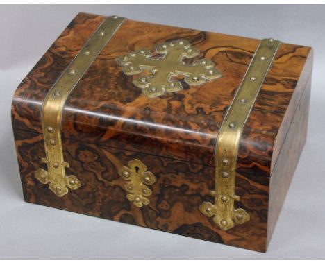 VICTORIAN WALNUT GAMES COMPENDIUM, brass bound, with a lift out drawer containing a chess and draughts set, cribbage board, d