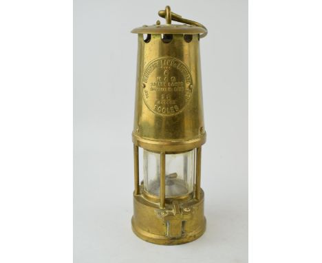 Original vintage 'Eccles' Miners Protector Lamp &amp; Lighting Co. Ltd. Type 6. Approval  No. B/28 Height 25cm.  In good orig
