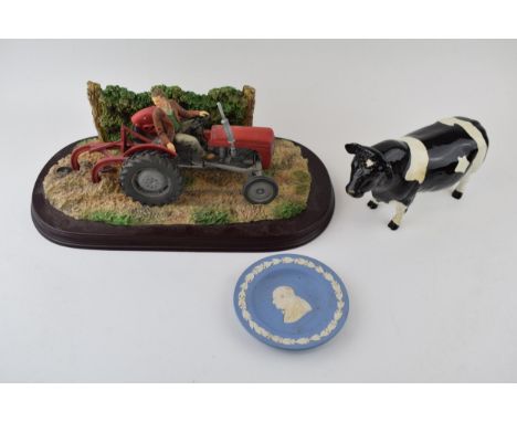 A collection of ceramic items to include Beswick Frisian Bull a/f (horns missing) The Leonardo Collection farmer on tractor t