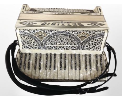 A Settimio Castello accordion.